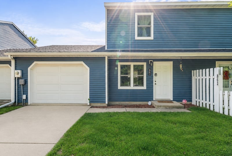 862 W Village Cir SE, Rochester, MN 55904