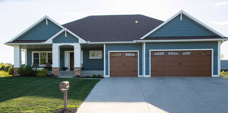 731 St James Cir, Litchfield, MN 55355