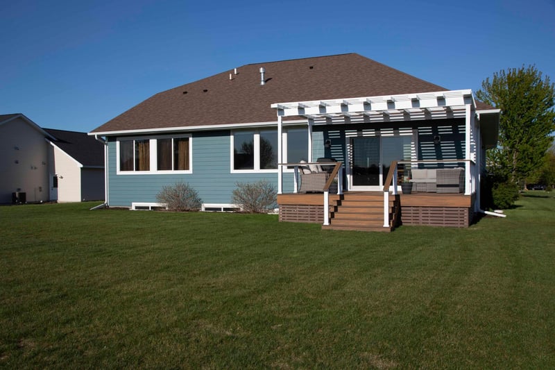 731 St James Cir, Litchfield, MN 55355