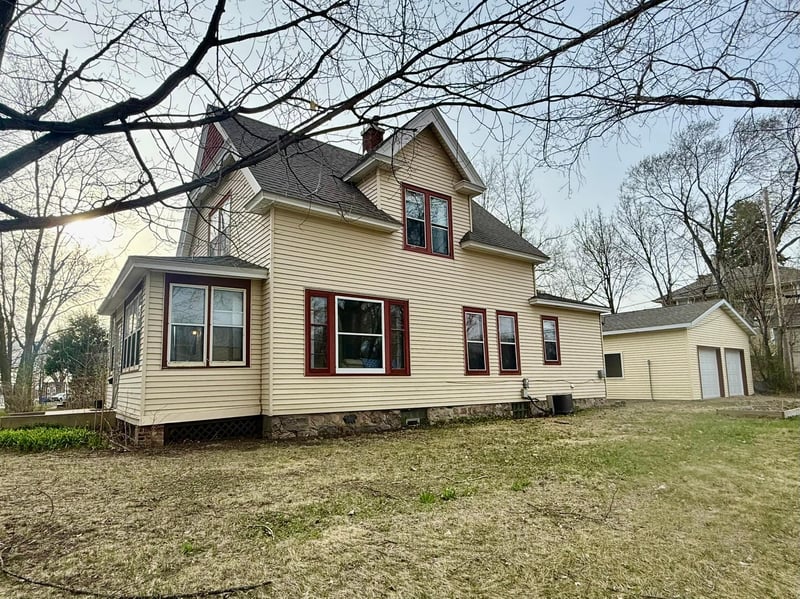 227 1st Ave SE, Glenwood, MN 56334