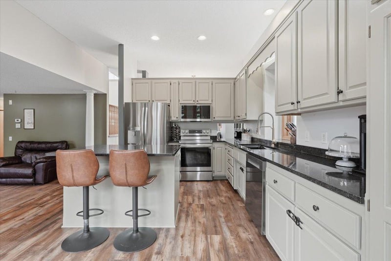 217 Meadow Sweet Pl, Watertown, MN 55388