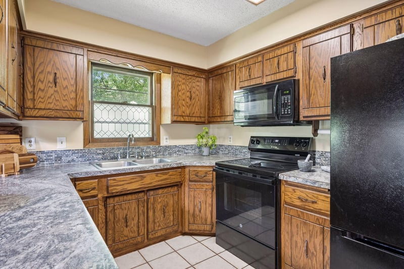 3041 164th Ln NW, Andover, MN 55304