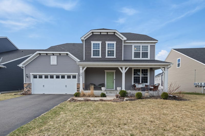 561 14th St NW, New Brighton, MN 55112