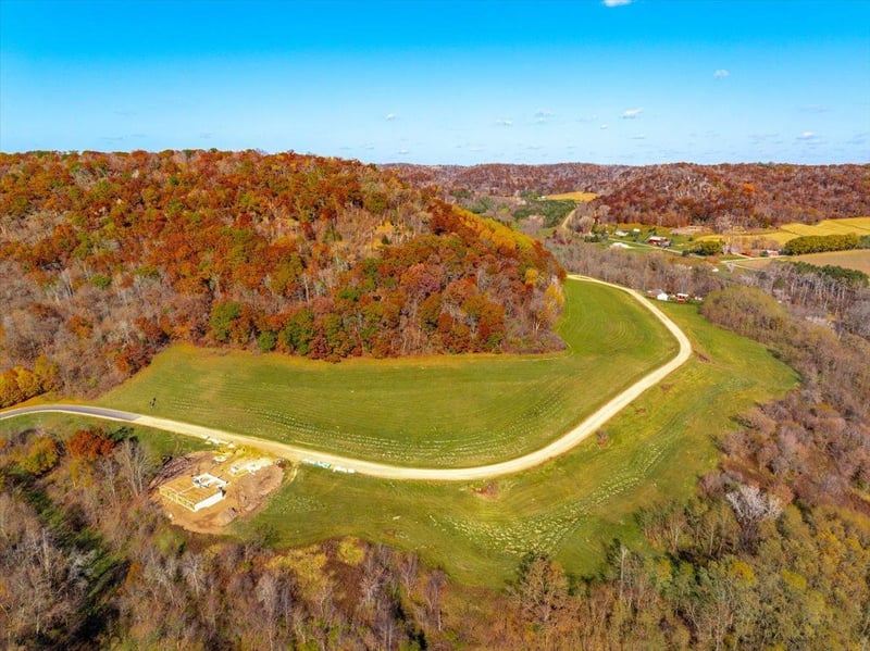 S1517 Shawnee Dr, Alma, WI 54610