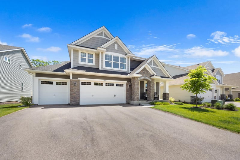 7228 Auburn Ln, Inver Grove Heights, MN 55077