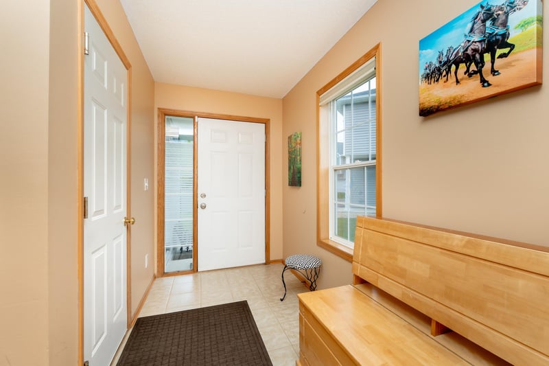 2395 Alysheba Ct, Shakopee, MN 55379