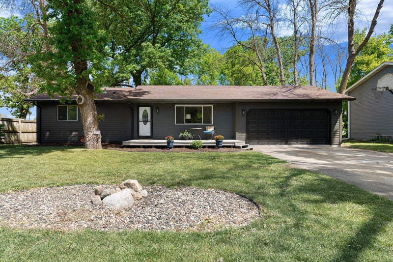 508 24th St NE, Owatonna, MN 55060
