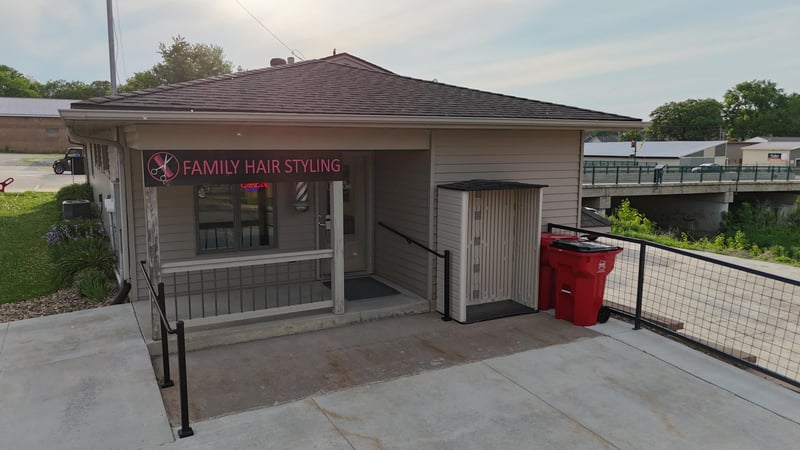 101 S Main St, Pine Island, MN 55963