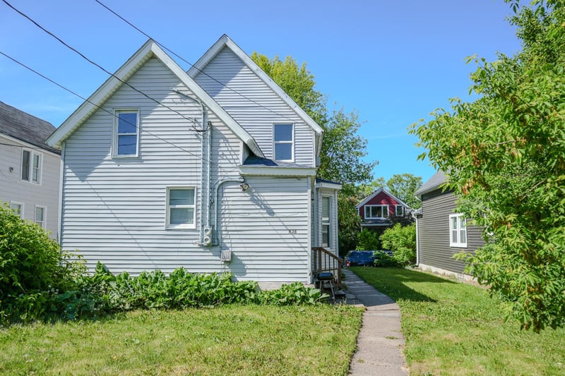 538 Charles Ave, Saint Paul, MN 55103