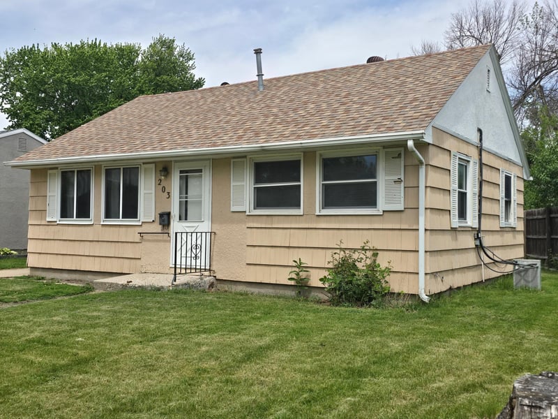 203 Thomas Ave, Worthington, MN 56187