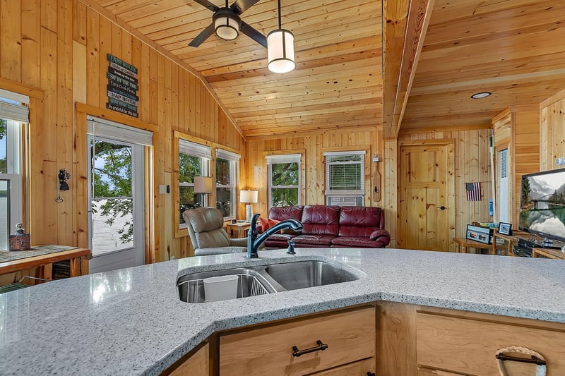 7259 100th Ave SE, Clear Lake, MN 55319