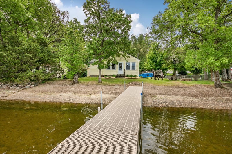 7259 100th Ave SE, Clear Lake, MN 55319