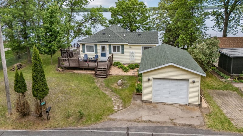 7259 100th Ave SE, Clear Lake, MN 55319
