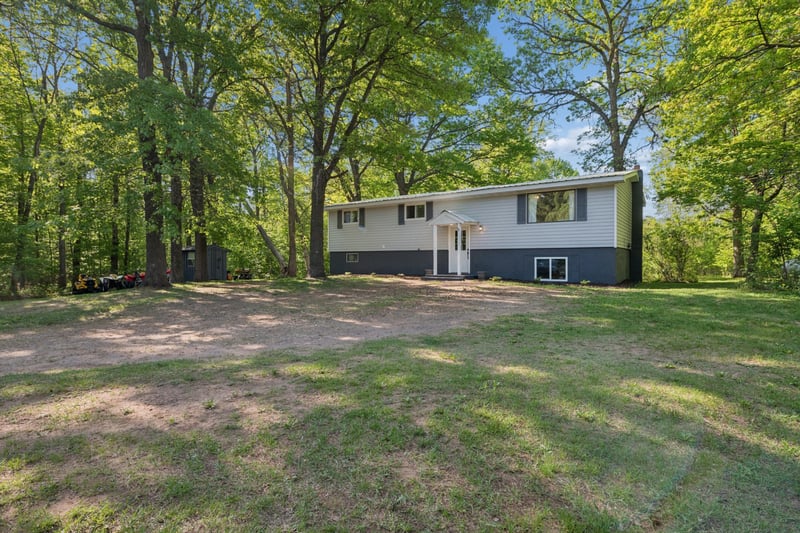 11501 Lundquist Rd, Grantsburg, WI 54840