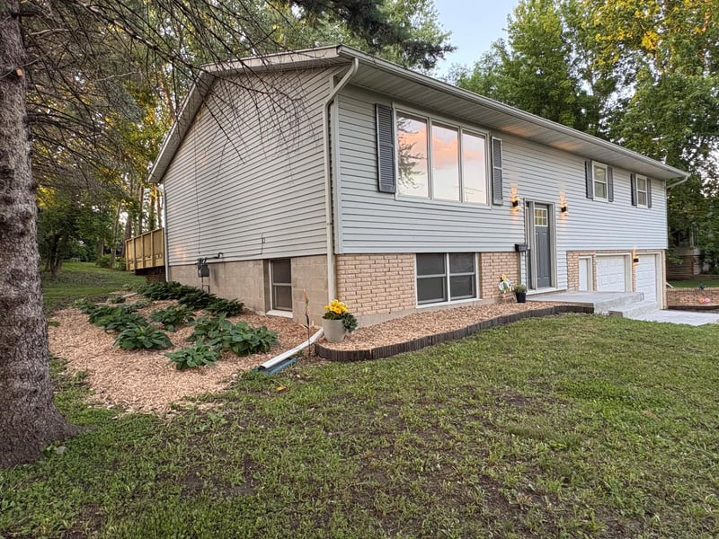306 W North St, Janesville, MN 56048