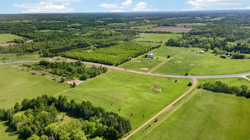 000 Dahl Rd, Hinckley, MN 55037