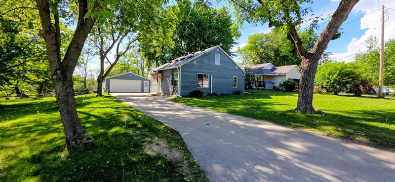 902 Quincy St, Alexandria, MN 56308