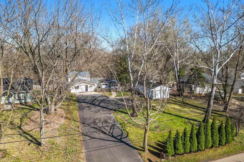 1812 Oakview Ln N, Plymouth, MN 55441
