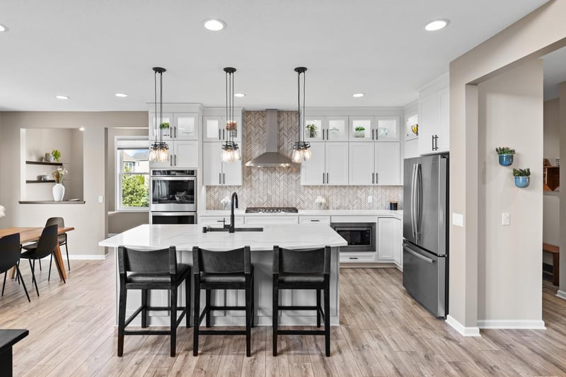 16920 Reeder Rg, Eden Prairie, MN 55347