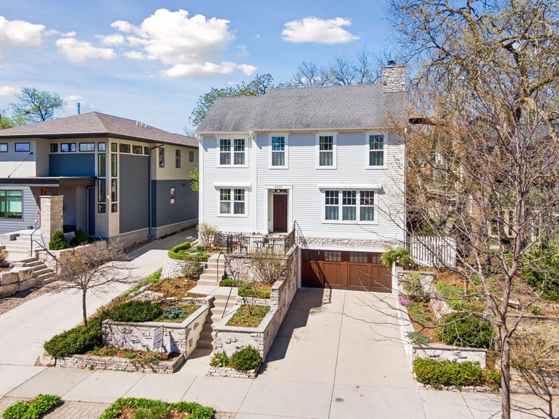 2858 James Ave S, Minneapolis, MN 55408