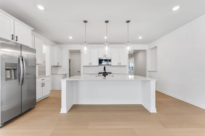 2121 Traverse Dr, Lino Lakes, MN 55038