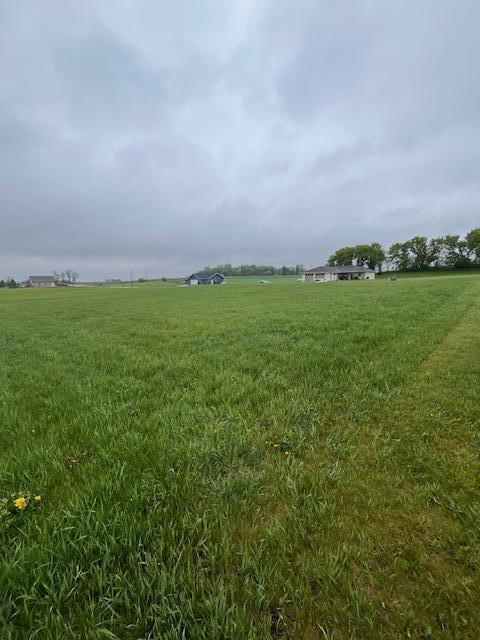 621 Borgrud Ln, Evansville, MN 56326