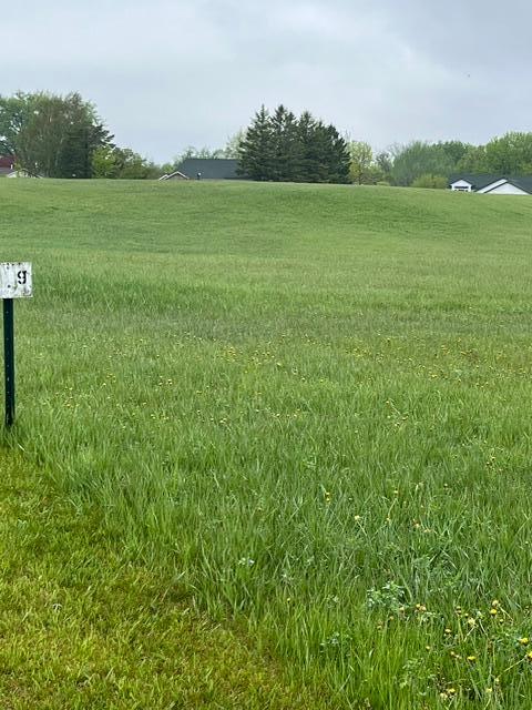 621 Borgrud Ln, Evansville, MN 56326