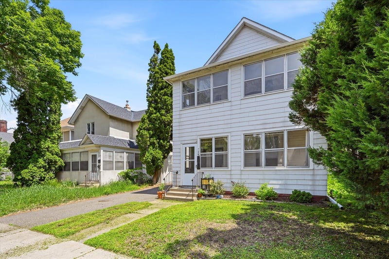713 2nd St NE, Minneapolis, MN 55413