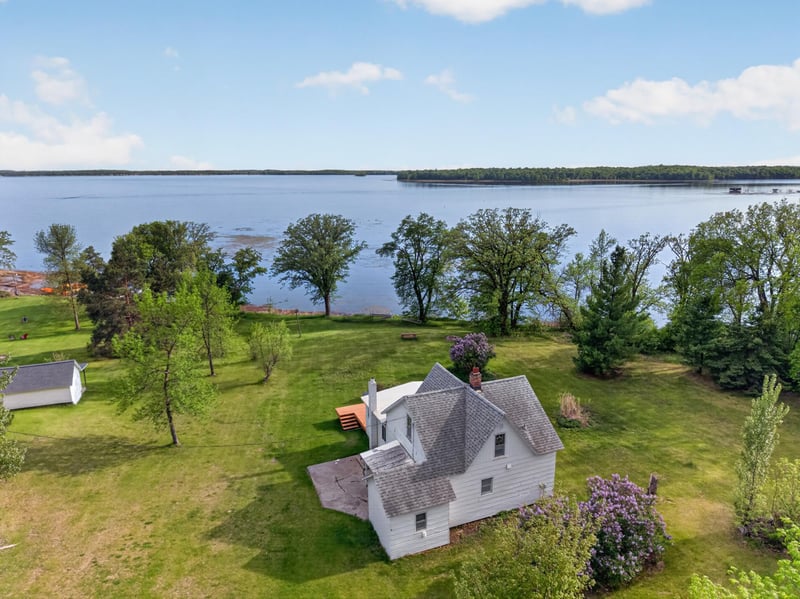 32378 E Rosewood Dr, Dent, MN 56528