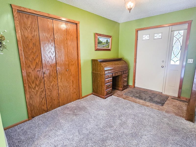 116 Nora St E, Thief River Falls, MN 56701