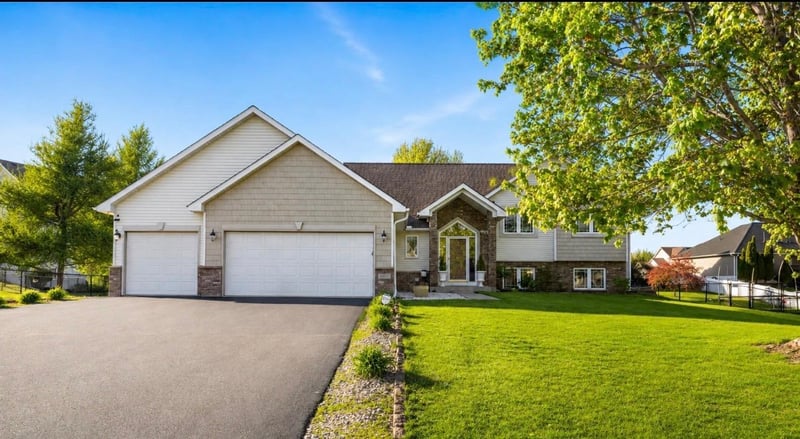 19855 Burlington Pa, Farmington, MN 55024
