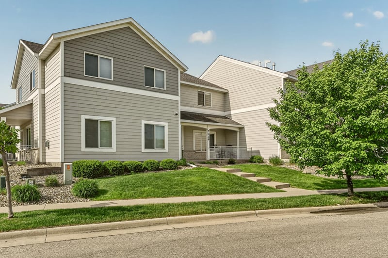 5016 Harvest Lake Dr NW, Rochester, MN 55901