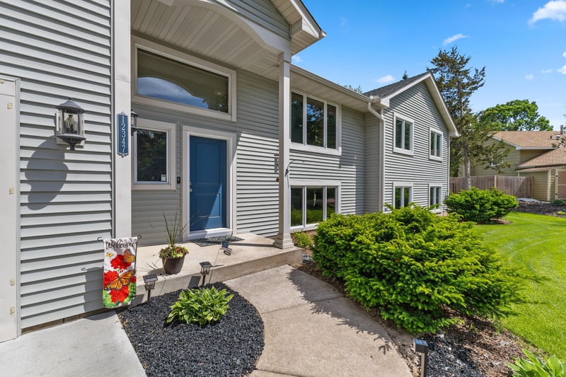 12347 Magnolia Cir NW, Coon Rapids, MN 55448