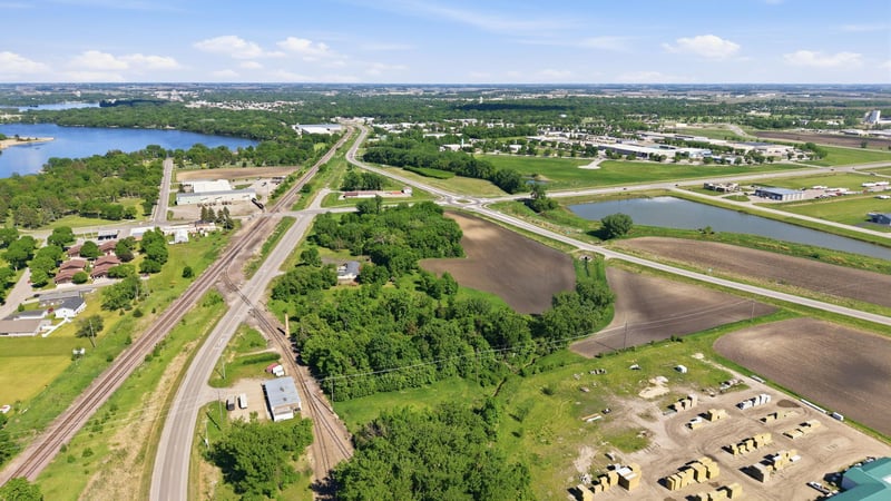 3077 Us 12, Willmar, MN 56201