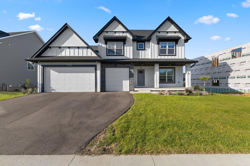 17940 Headwaters Dr, Lakeville, MN 55044
