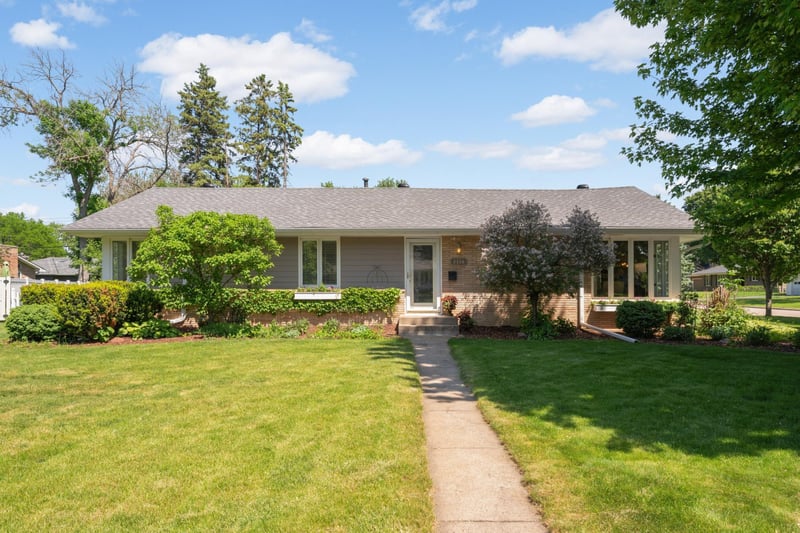 6009 Tingdale Ave, Edina, MN 55436