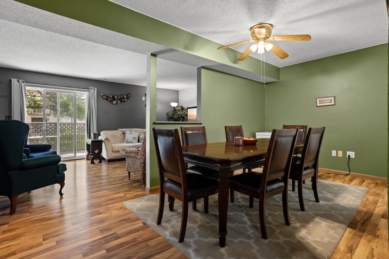 3019 18th St S, Moorhead, MN 56560