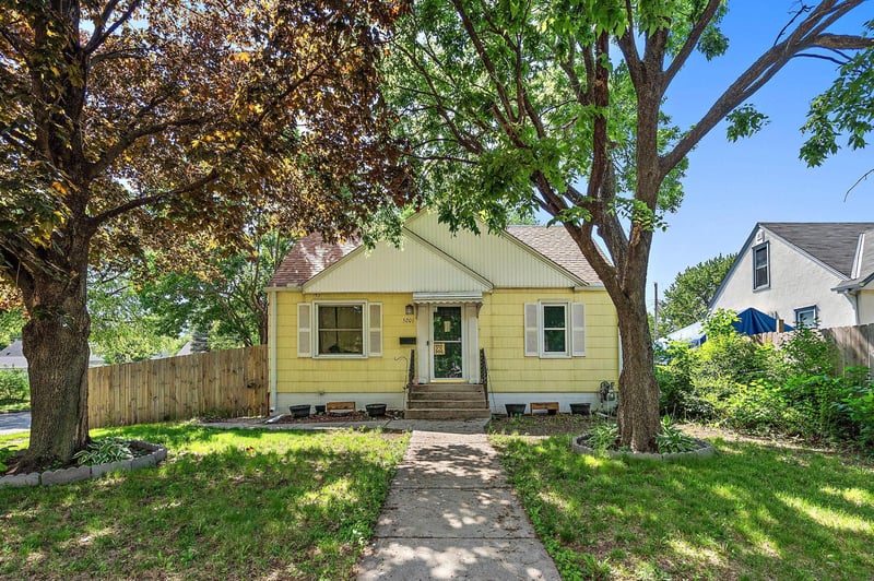 5201 Camden Ave N, Minneapolis, MN 55430