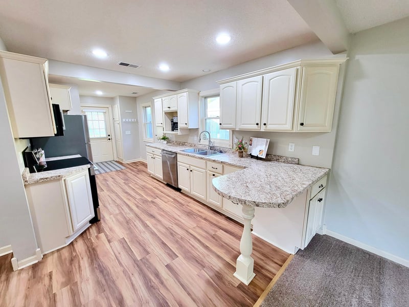 715 Elm St, Anoka, MN 55303