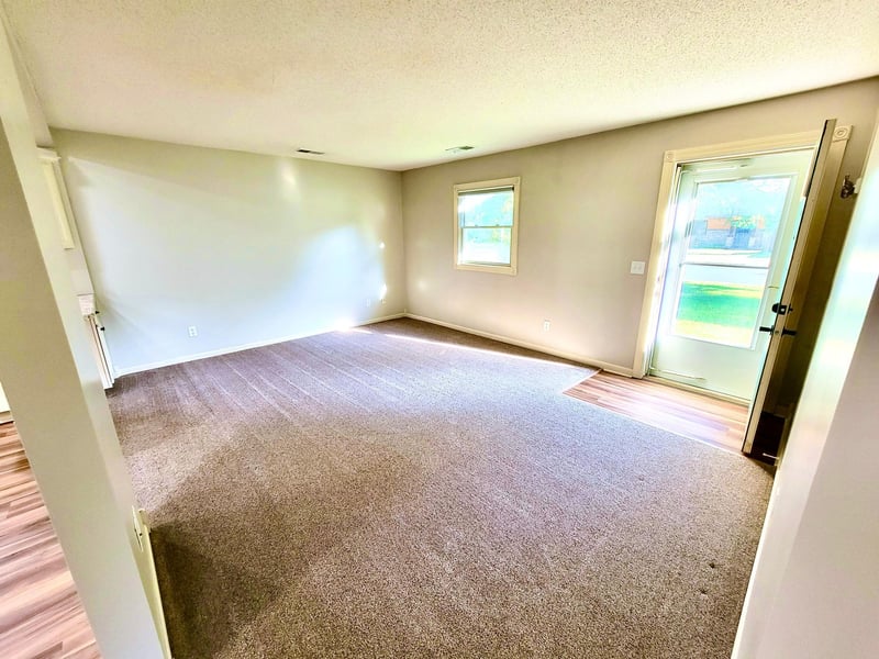 715 Elm St, Anoka, MN 55303