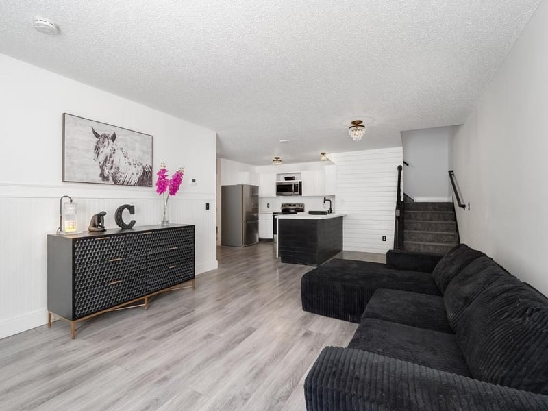1705 Riverwood Dr #79, Burnsville, MN 55337