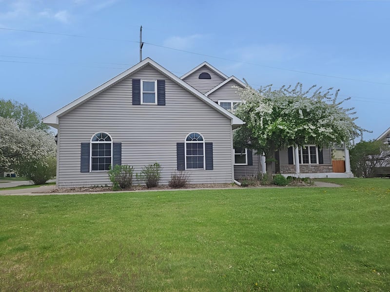 5928 Pintail Ln, White Bear Lake, MN 55110