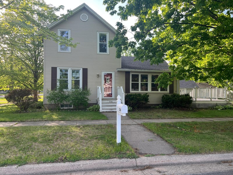 536 Gambia Ave, Wabasha, MN 55981