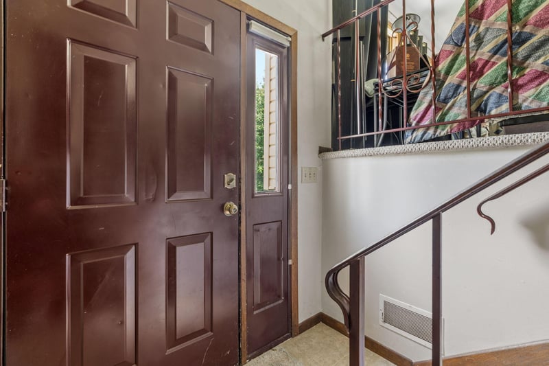 4222 Bridgewood Ter, Vadnais Heights, MN 55127