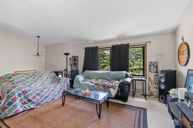 4222 Bridgewood Ter, Vadnais Heights, MN 55127