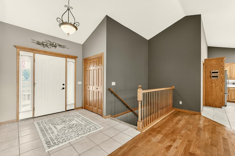 906 Bucknell Blvd SE, Stewartville, MN 55976