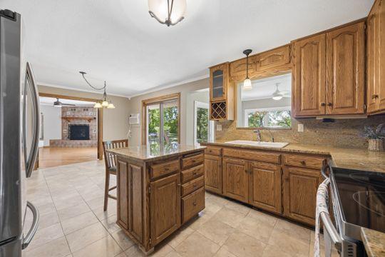 21892 Flowerwood Ct, Richmond, MN 56368