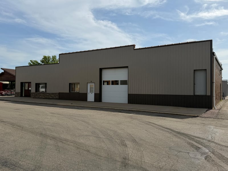 101 S Mckenzie St, Luverne, MN 56156