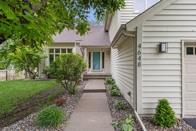 4648 Allendale Dr, White Bear Lake, MN 55127