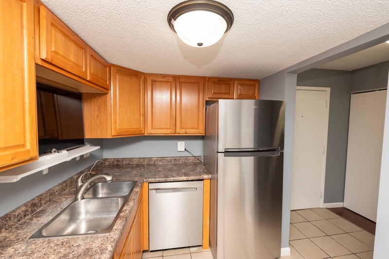 7196 72nd Ln N #227, Brooklyn Park, MN 55428